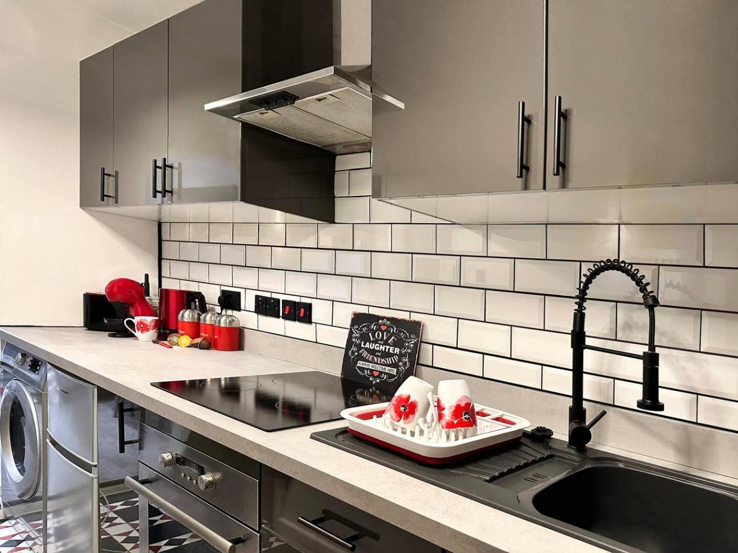 Boutique Backyard Bungalow - Brimsdown Enfield Εξωτερικό φωτογραφία